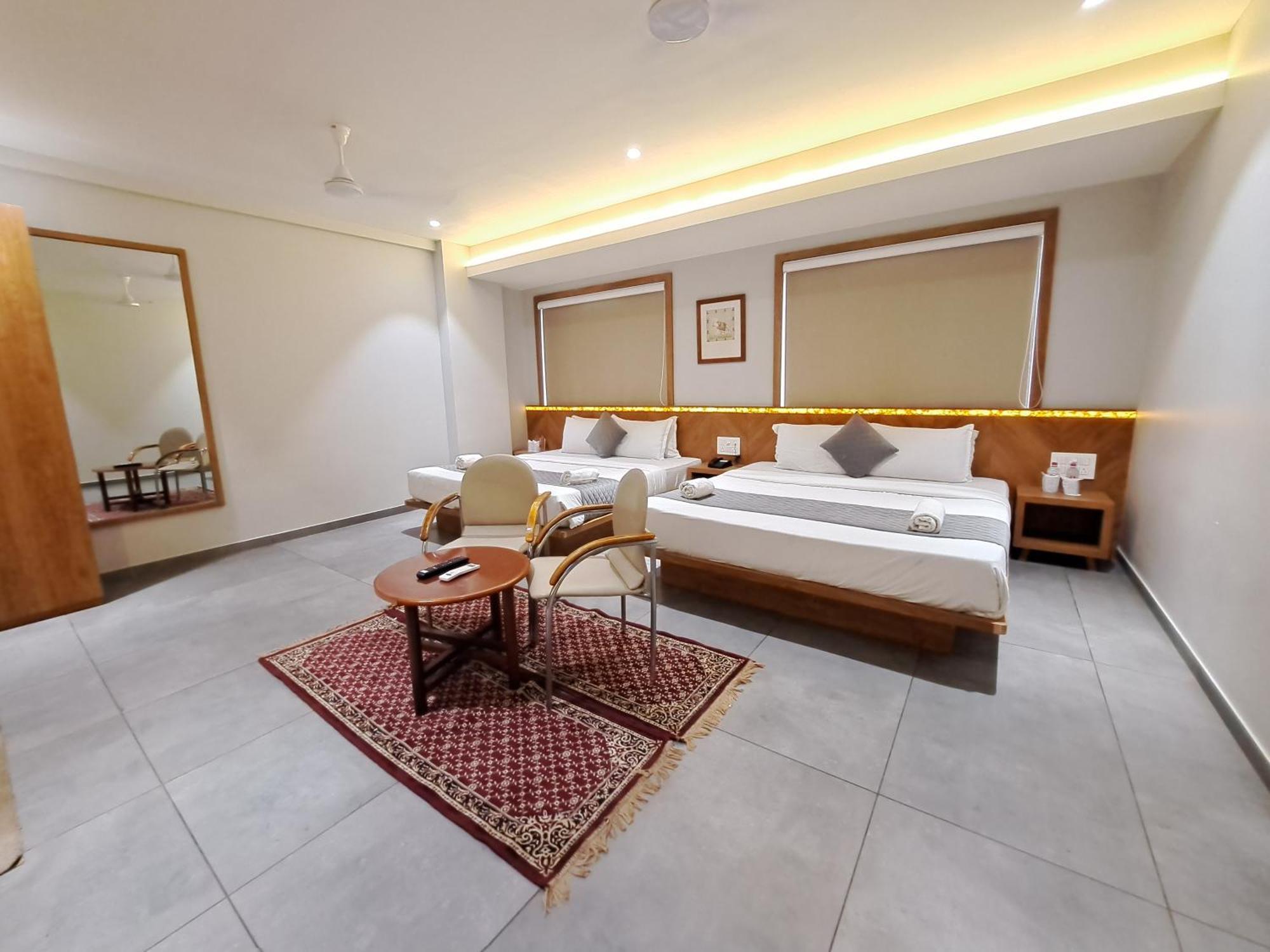 Hotel Om Somnath Room photo